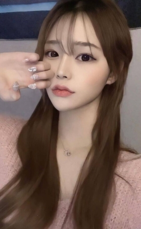 인스타그램에서 10만 팔로워를 가진 인플루언서