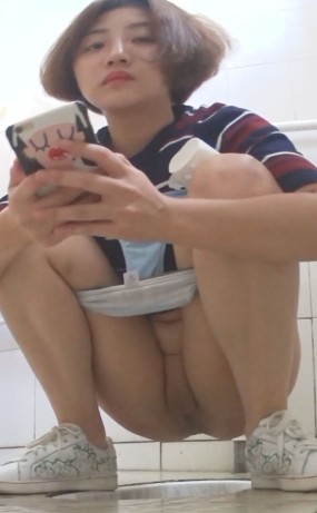 Voyeur25020702